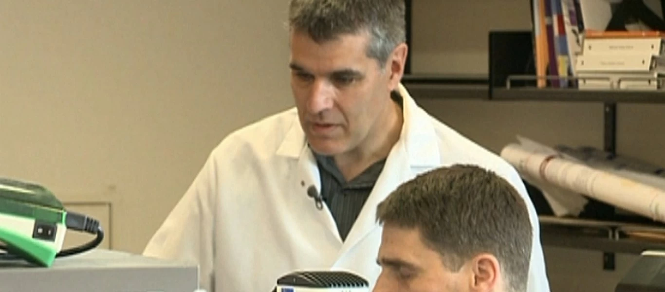 Καναδός ιολόγος καθηγητής Πανεπιστημίου προειδοποιεί: «Κάναμε ένα μεγάλο λάθος με τα εμβόλια για τον κορωνοϊό»